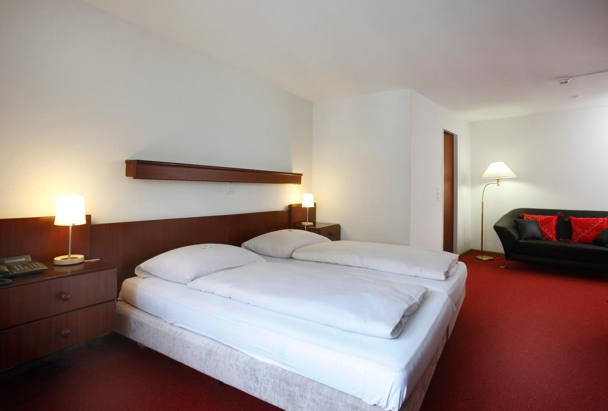 Spalenbrunnen Hotel & Restaurant Basel City Center Extérieur photo